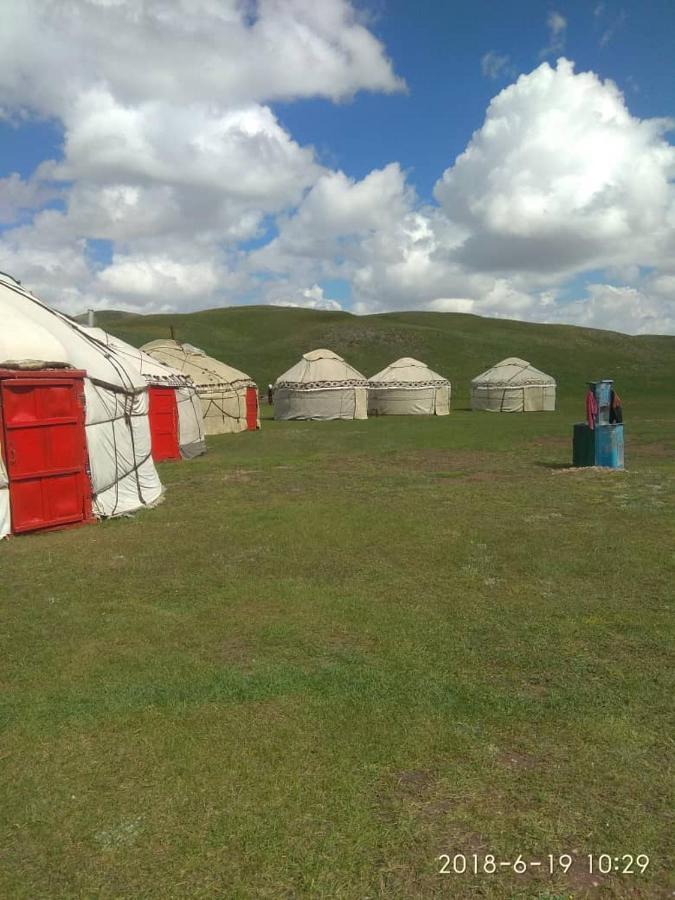 Pamir Nomad Yurt Camp Hotel Kara-Kavak Exterior foto